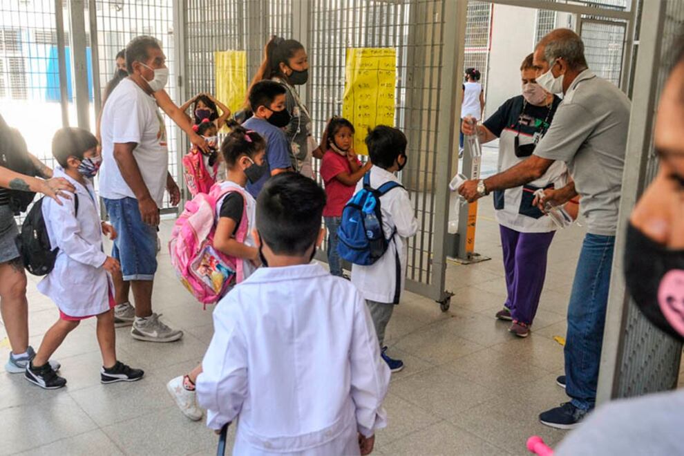 No es la primera vez que Acuña despliega sus prejuicios al reflexionar sobre la educación.