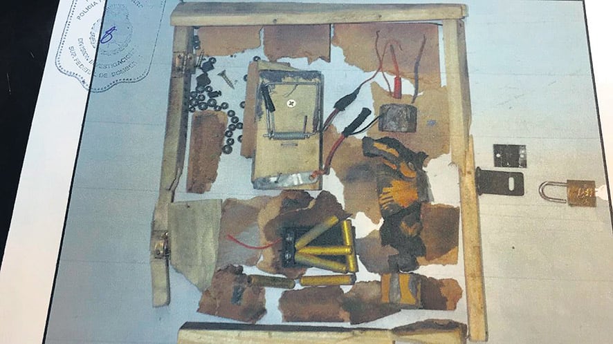 La reconstrucción del artefacto explosivo que estalló en la sede de Indra.