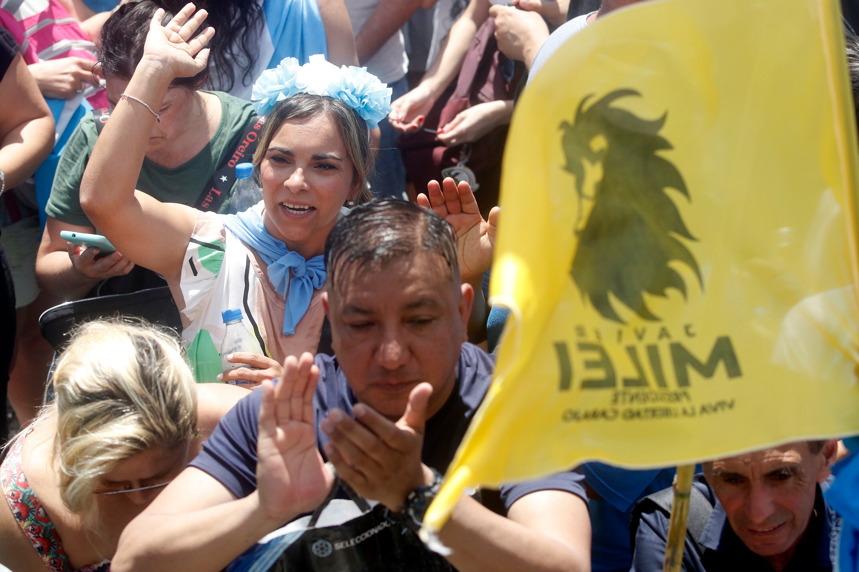 La actual derecha defiende los valores de la propiedad privada, el liberalismo extremo y el orden social