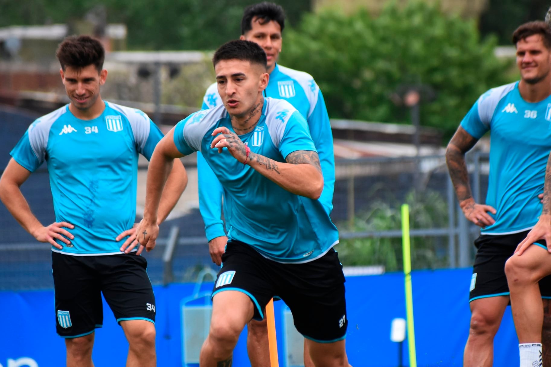 Gabriel Rojas será el lateral izquierdo titular de Racing.