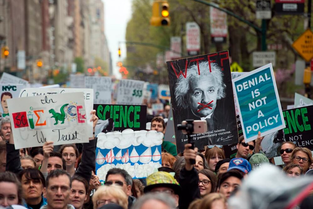Una marcha en Nueva York que reclamaba por los recortes a la ciencia. 