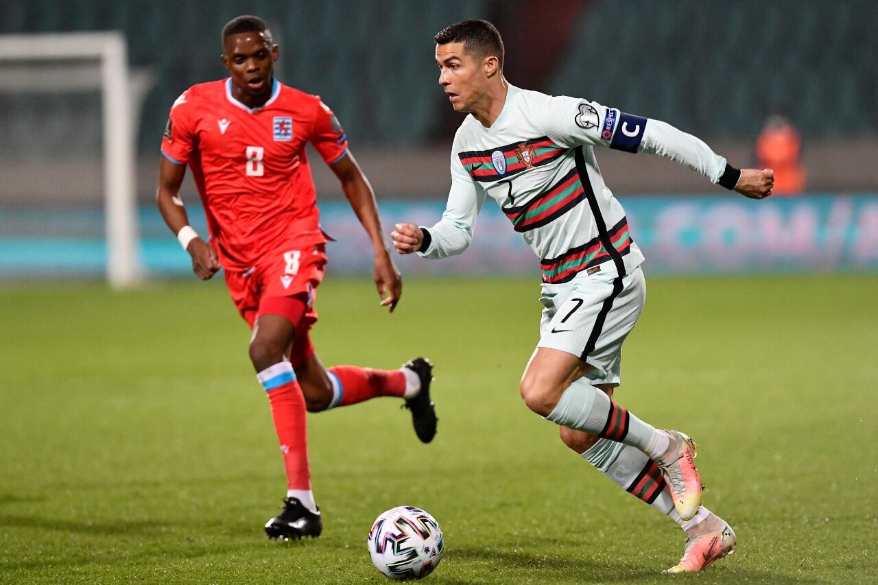 CR7 convirtió el segundo tanto para Portugal.