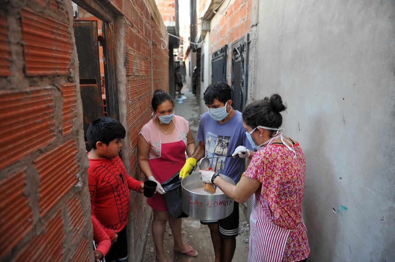 El ministro de Desarrollo Social, Daniel Arroyo, está preocupado por la calidad nutricional de los alimentos y necesita datos precisos sobre el uso del plástico.