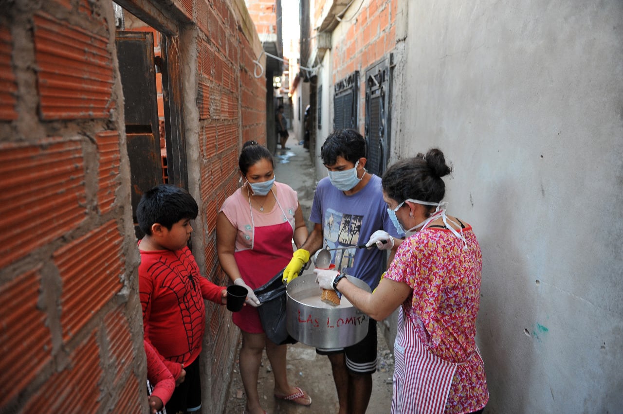 El ministro de Desarrollo Social, Daniel Arroyo, está preocupado por la calidad nutricional de los alimentos y necesita datos precisos sobre el uso del plástico.