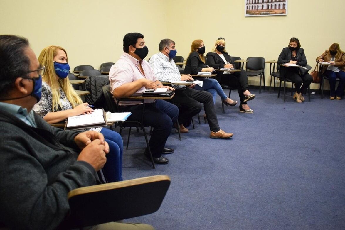 La Intersindical docente durante la última audiencia.