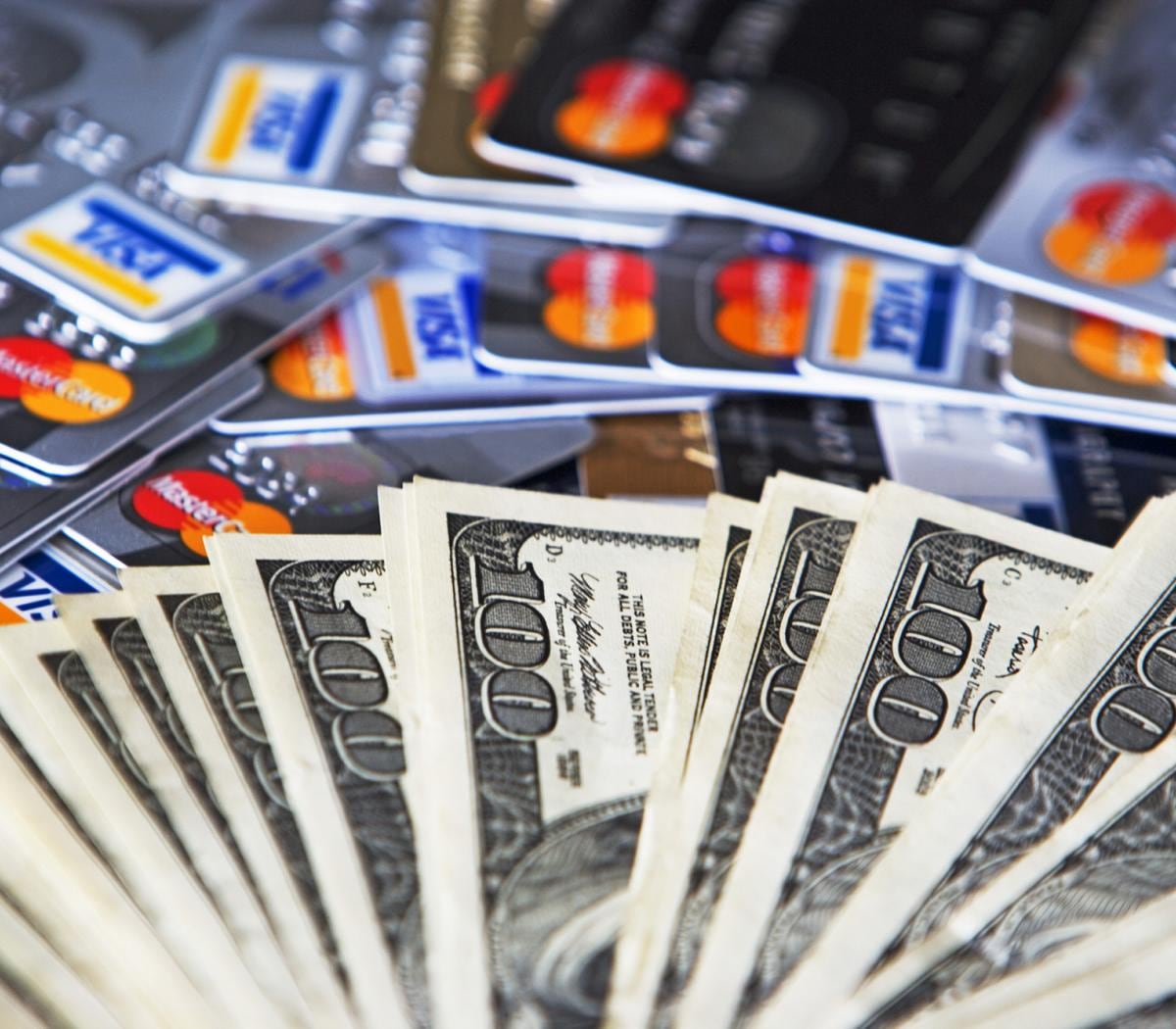 Cómo funciona el dólar tarjeta en Brasil, donde miles de argentinos vacacionan en esta temporada de verano.