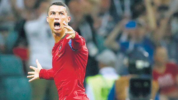 Ronaldo festeja el gol del empate.
