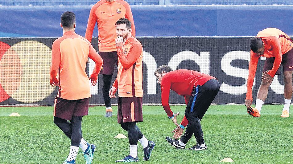 Messi en el reconocimiento del campo del Olímpico de Roma.