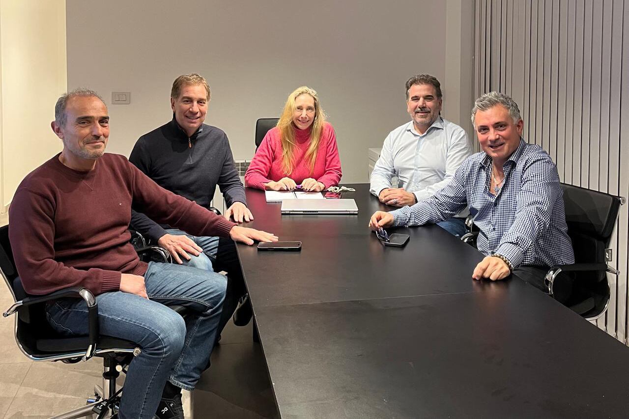 Los armadores del frente La Libertad Avanza, reunidos en La Plata. 