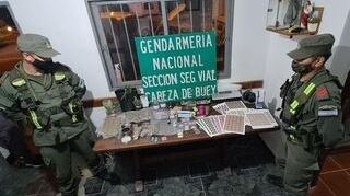 Gendarmería expone lo requisado en el operativo