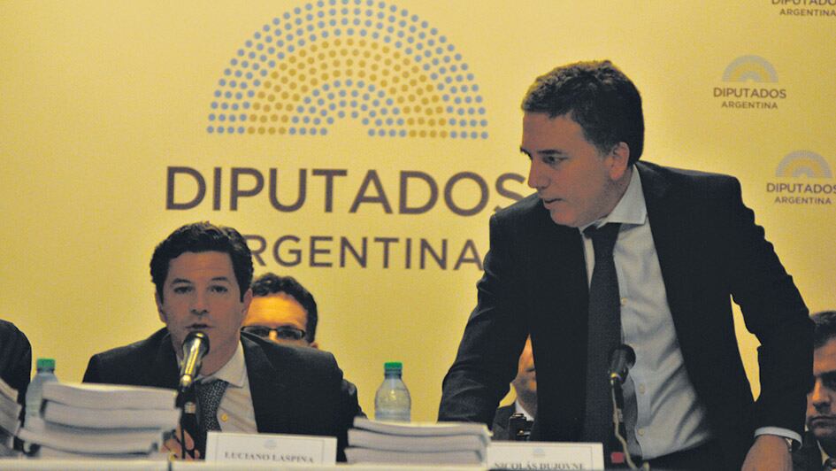 Nicolás Dujovne ante la Comisión de Presupuesto, que encabeza Luciano Laspina. Habló apenas diez minutos.