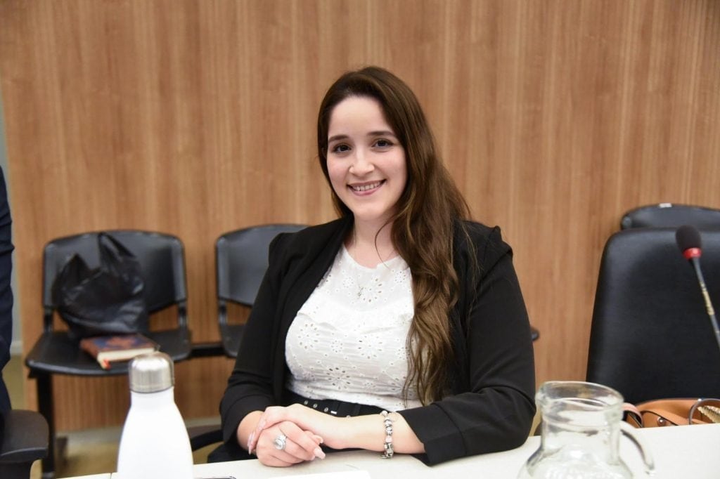 Bonacci sonríe. La pregunta es por qué