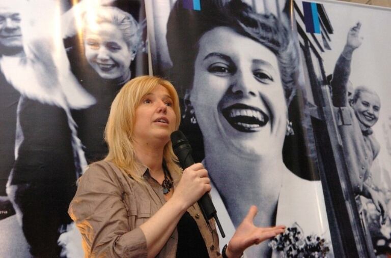 Sobrina nieta de Evita, Álvarez Rodríguez estará hoy con CFK en un acto por los 70 años del voto femenino.