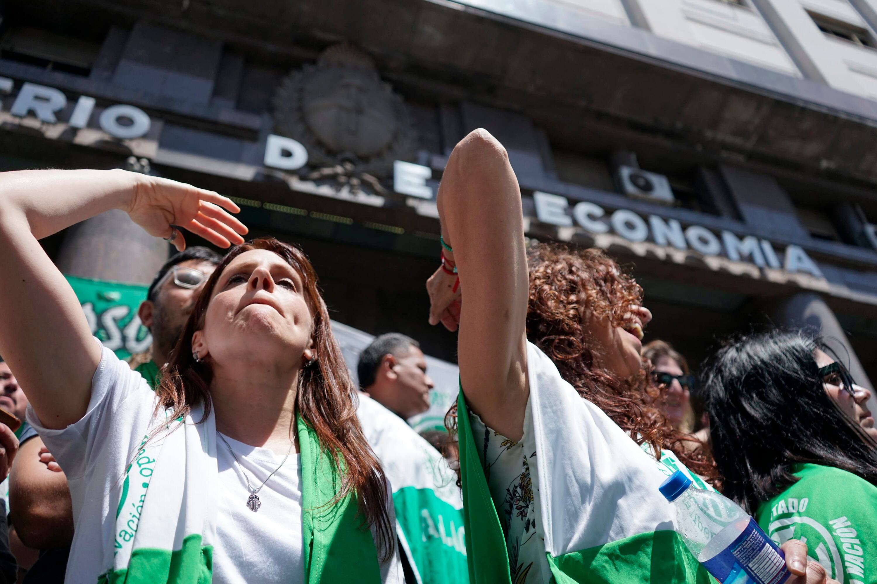 Al recortar el gasto público, criminalizar la disidencia y empoderar los intereses corporativos, el Gobierno de Javier Milei ha exacerbado la desigualdad”, expresa la Confederación Sindical Internacional.