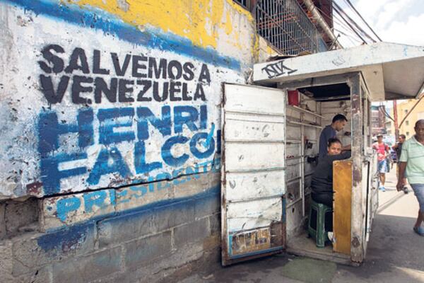 Propaganda electoral del candidato opositor Henri Falcón.