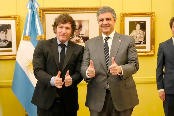 Jorge Macri de recorrida por hospitales y comisarías en el día de Navidad.