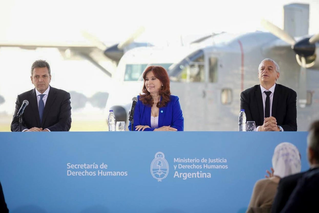 Sergio Massa, ministro de Economía y precandidato a presidente, Cristina Kirchner, vicepresidenta, y Horacio Pietragalla, secretario de Derechos Humanos. 