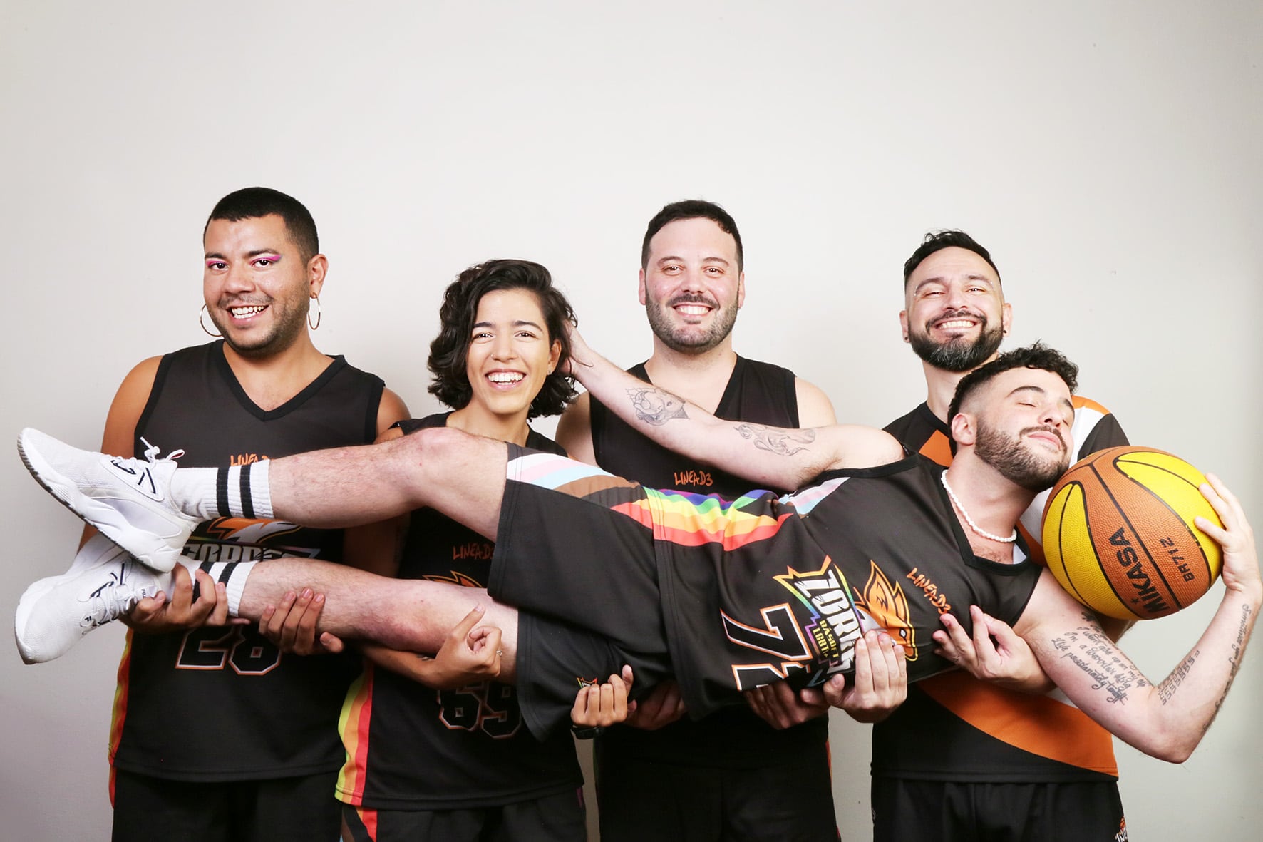 Parte del equipo de basquet de Zorres BA