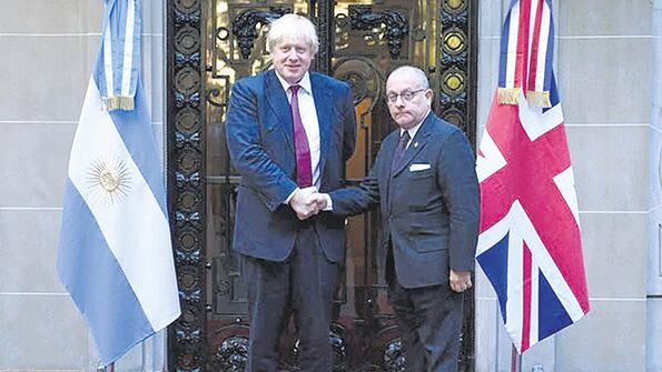 El canciller Jorge Faurie consideró “un paso positivo” en la relación la decisión del gobierno británico.