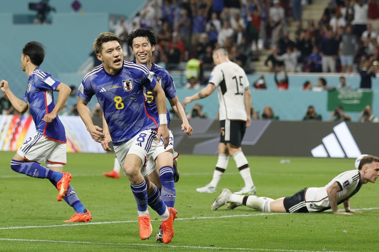 Ritsu Doan festeja el gol del empate, pero todavía faltaba lo mejor para Japón