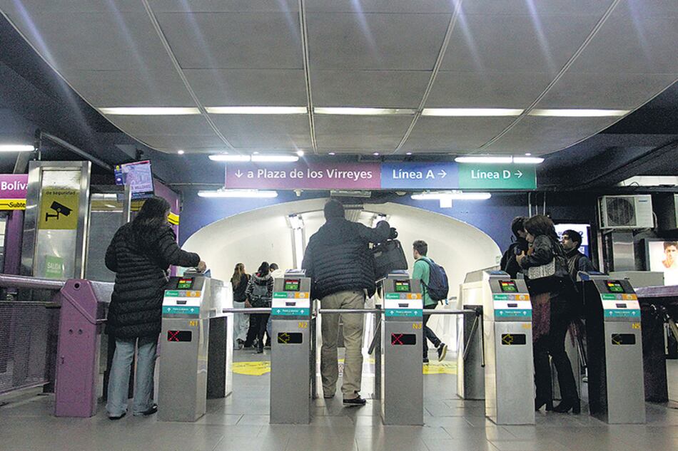 El aumento en el subte y el Premetro comienza a aplicarse a partir de mañana.