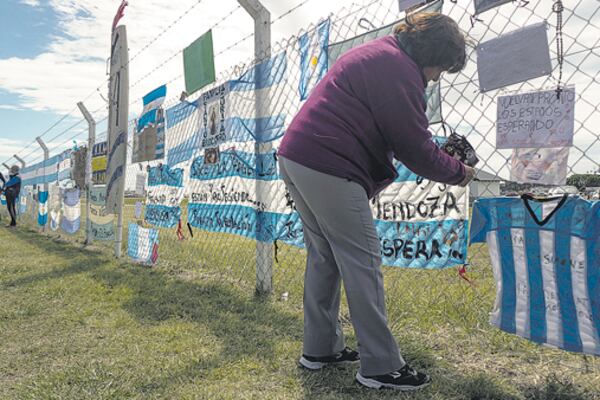 Amigos y familiares concentran su dolor en Mar del Plata.