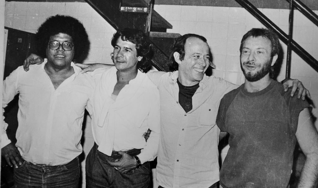 Pablo Milanés, Víctor Heredia, Silvio Rodríguez y León Gieco. 