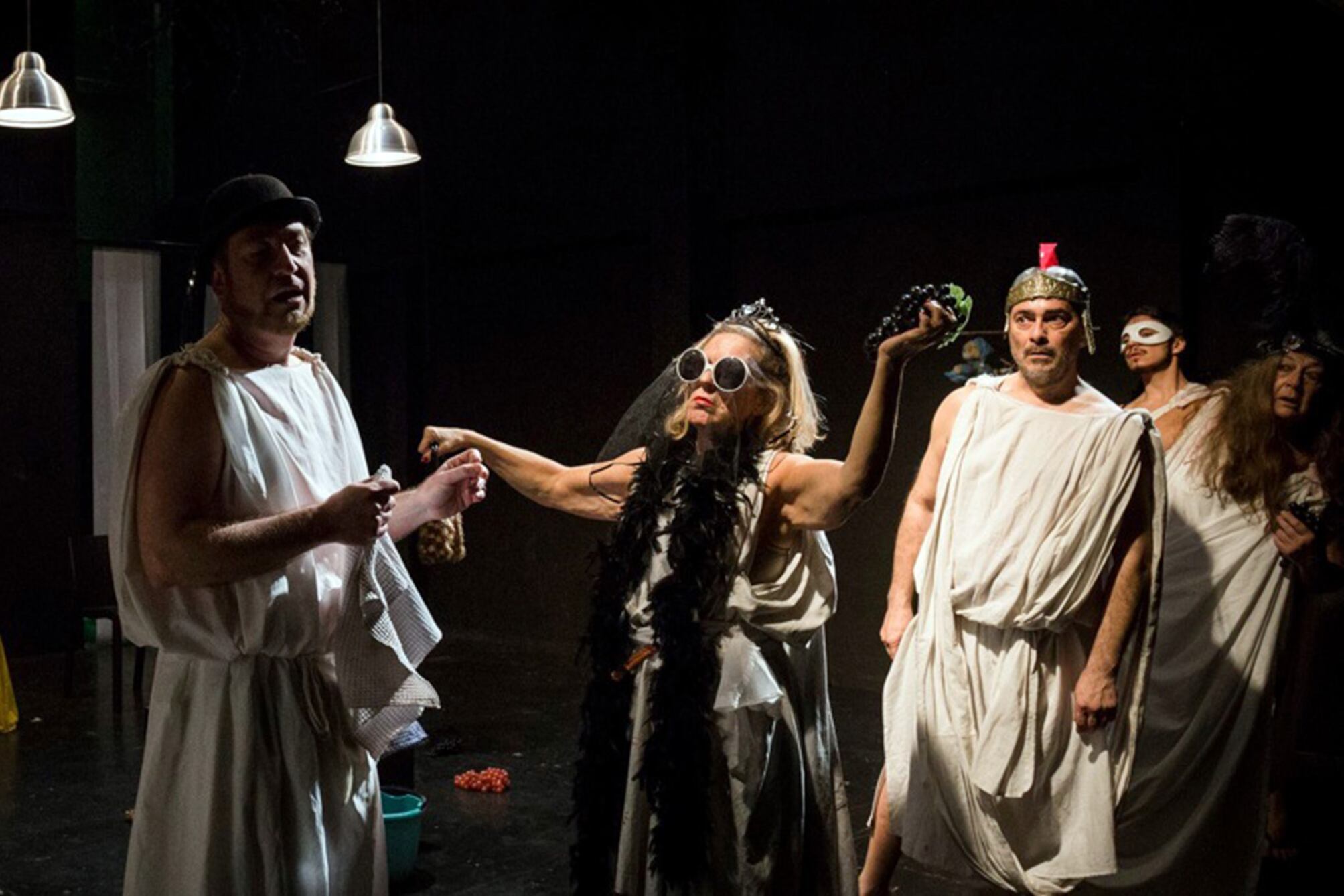 "Esto no es Calígula", del prolífico y provocador director santafesino Edgardo Dib, dice presente.