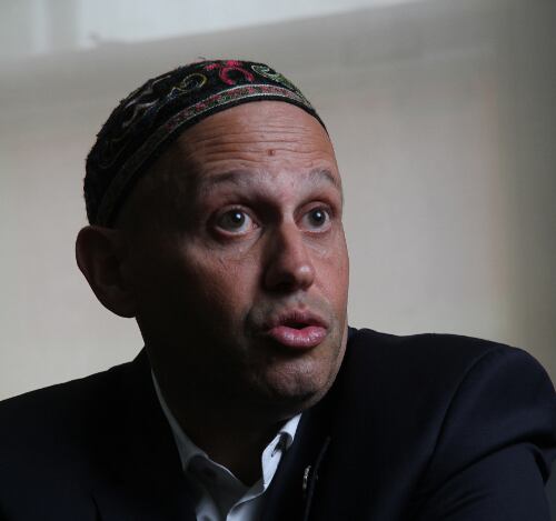 Bergman había dicho que “lo más útil que podemos hacer es rezar” ante el recorte en el presupuesto del área para combatir incendios.