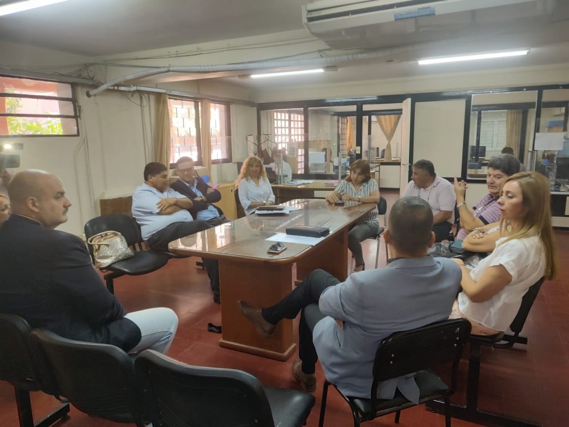 La Secretaría de Trabajo se reunió con el Centro Comercial e Industrial.