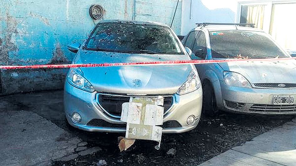 El auto permaneció al menos dos días en un playón policial.