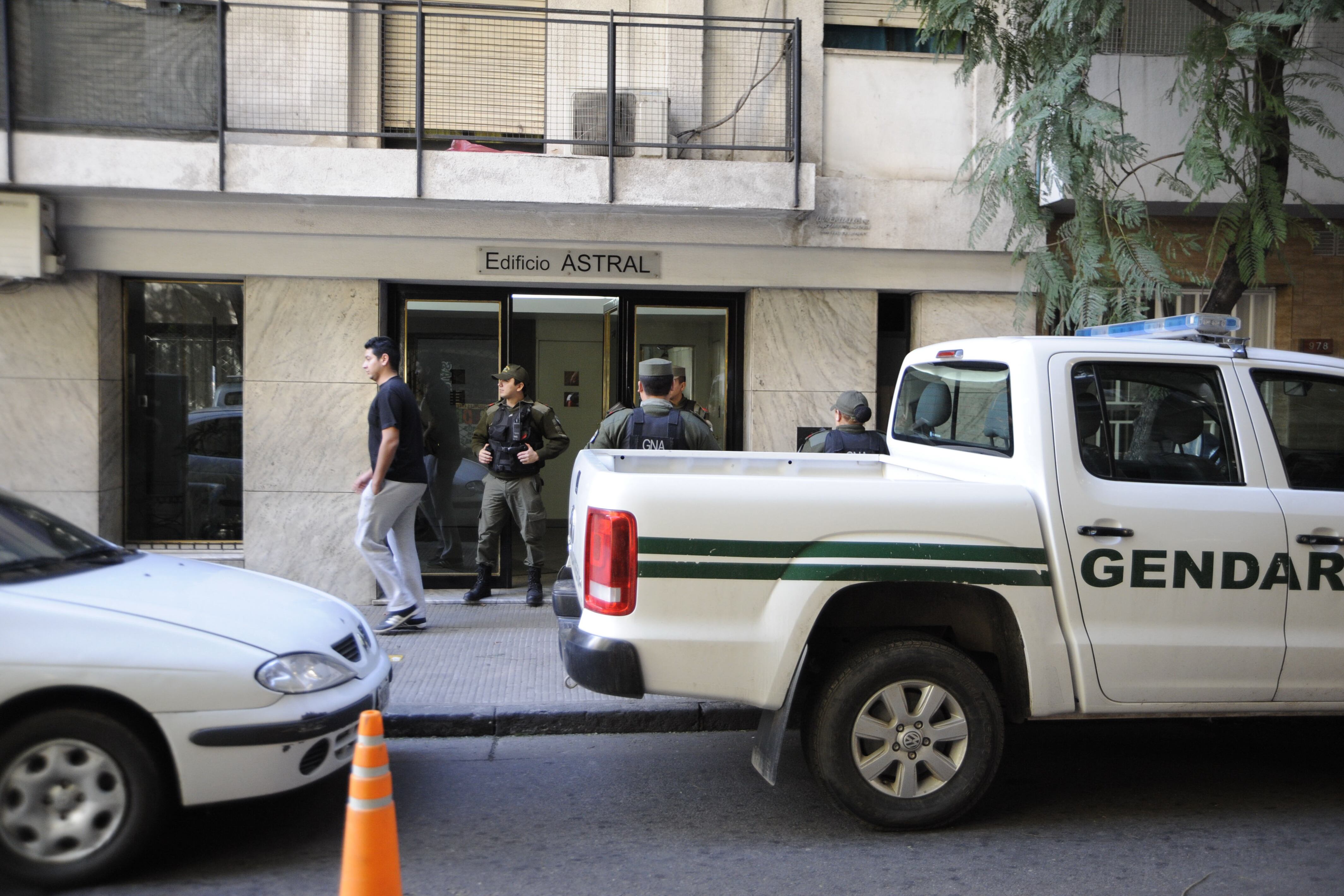 Gendarmería estuvo a cargo de los allanamientos en distintos puntos de la ciudad.