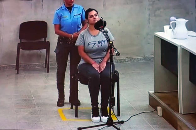 Brenda Agüero frente a los jueces.