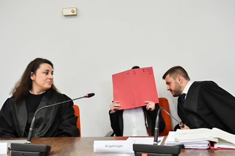 Wenisch se tapó la cara cuando recibió la condena.