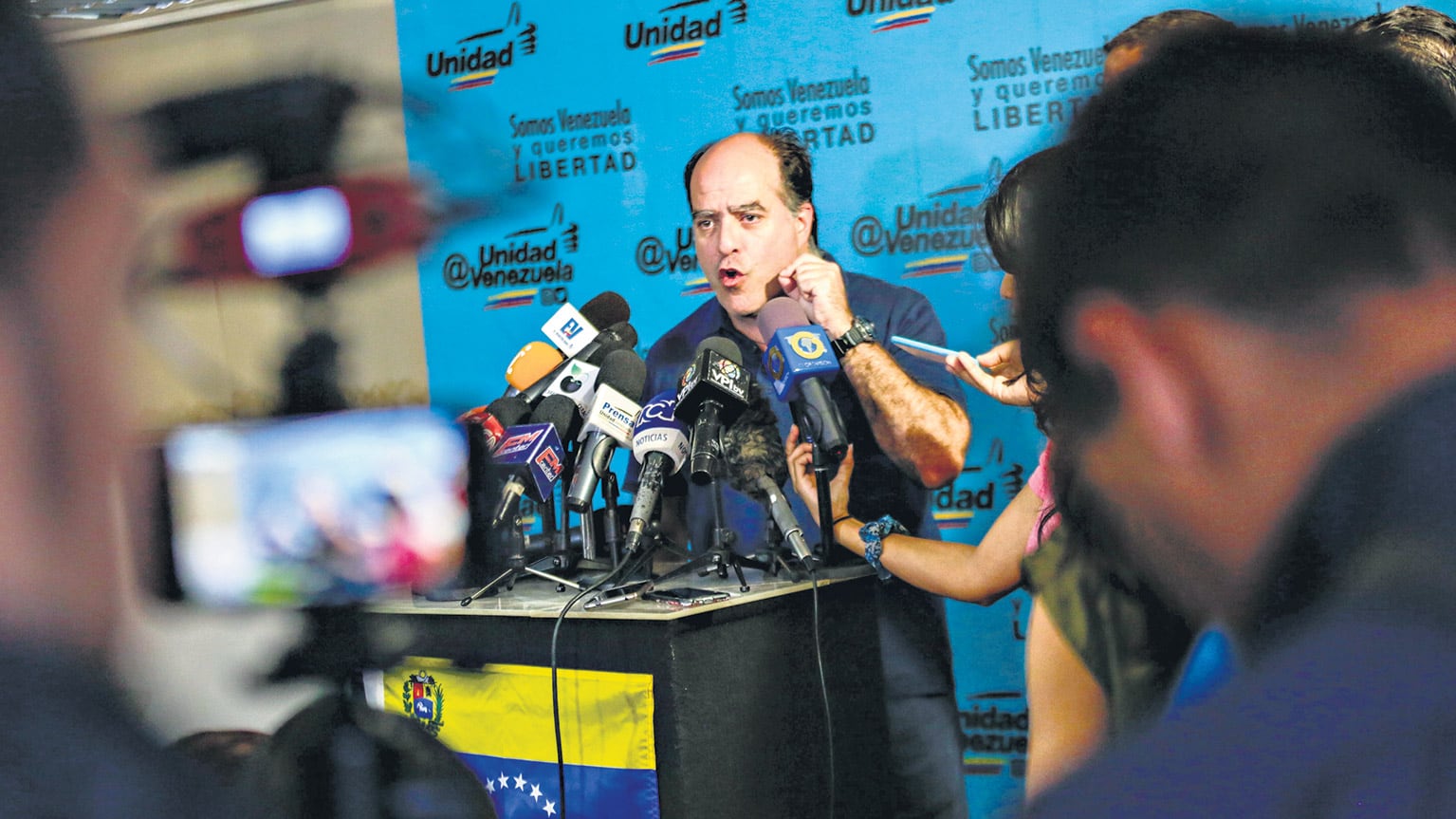 El opositor Julio Borges anuncia que no habrá negociación sin garantías.