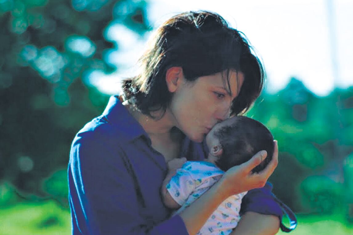 Barbara Lennie se luce como la doctora Malena.