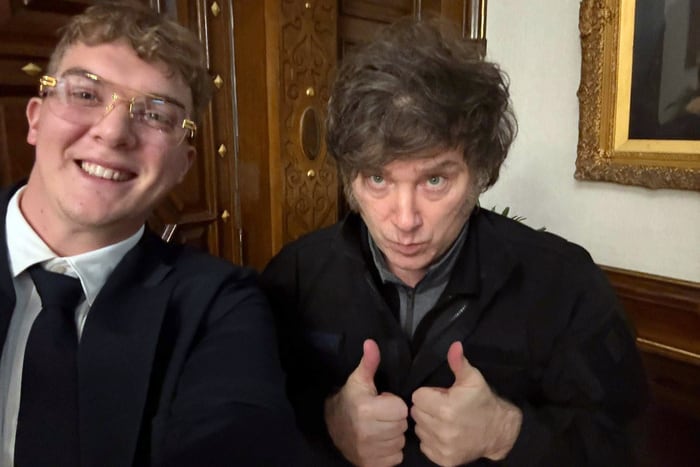 El empresario Hayden Davis junto al presidente Javier Milei en la Casa Rosada.