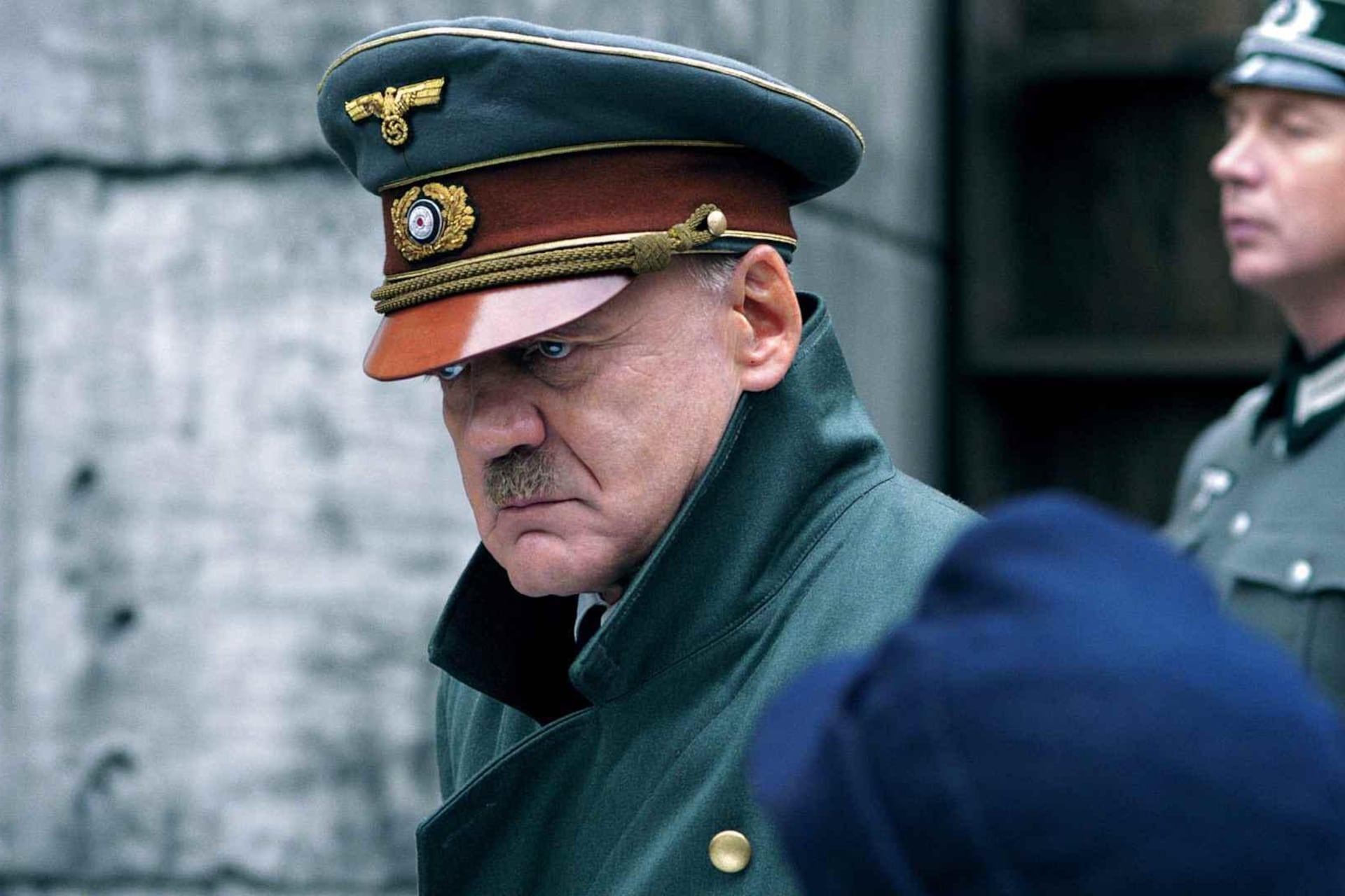 Bruno Ganz en La Caída, fuente de inagotables chistes en la web.