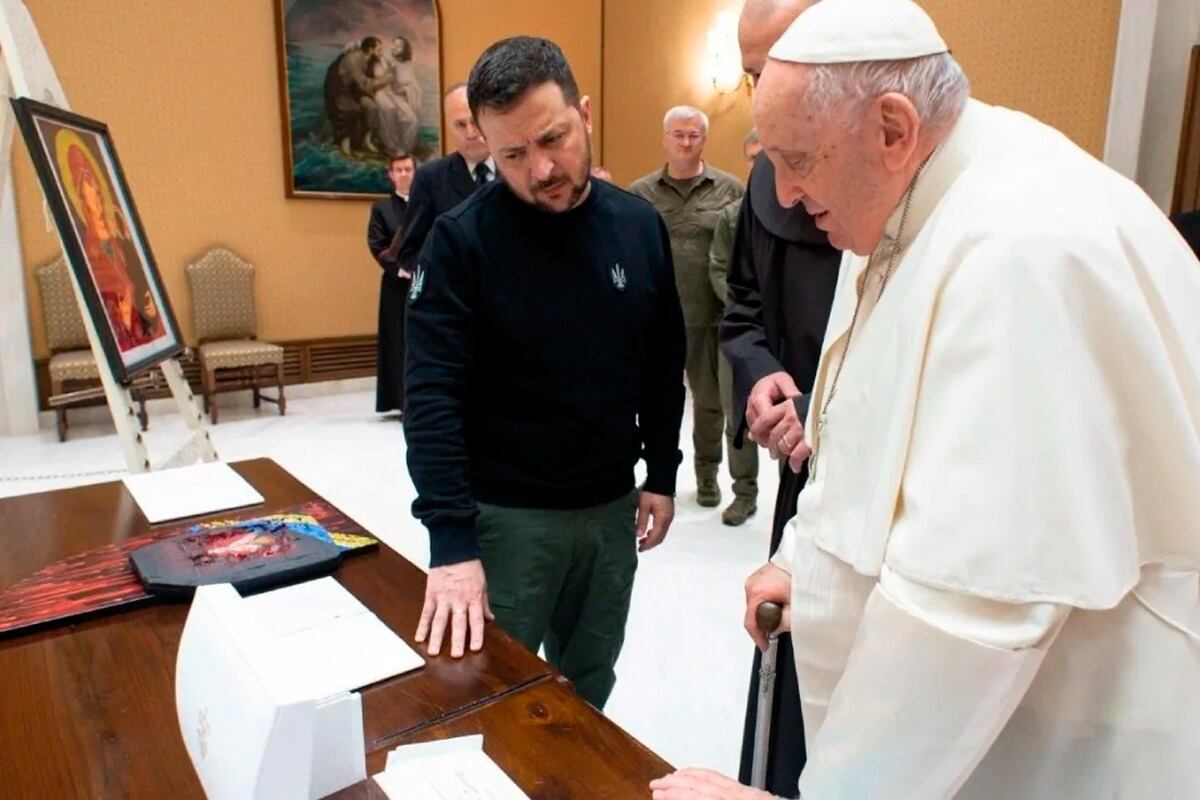 El pasado 13 de mayo el Papa Francisco se reunió en el Vaticano con Volodimir Zelenski. 