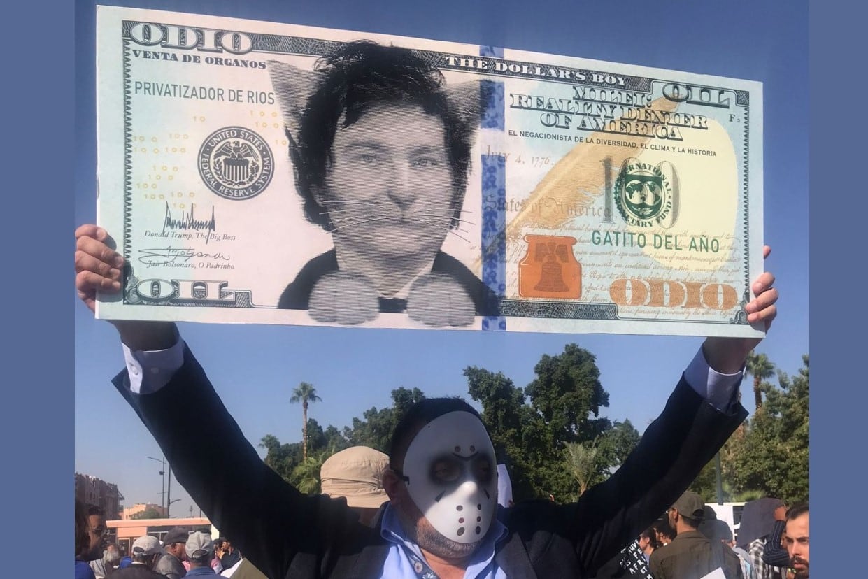 El líder de ultraderecha Javier Milei va concentrando la oposición de un amplio arco político, empresarial, sindical y social.