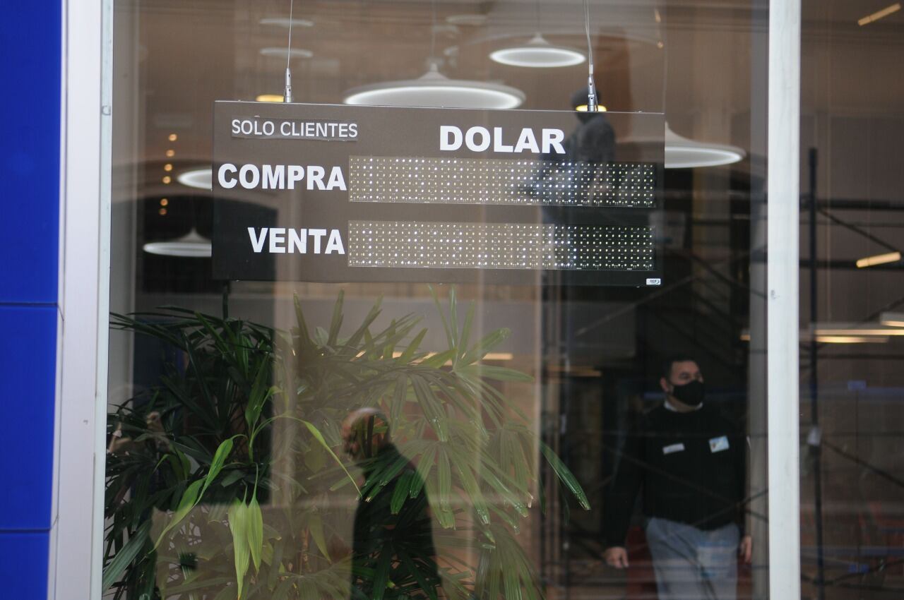 Los autores del informe identifican 5 tipos de cambio en Argentina. 