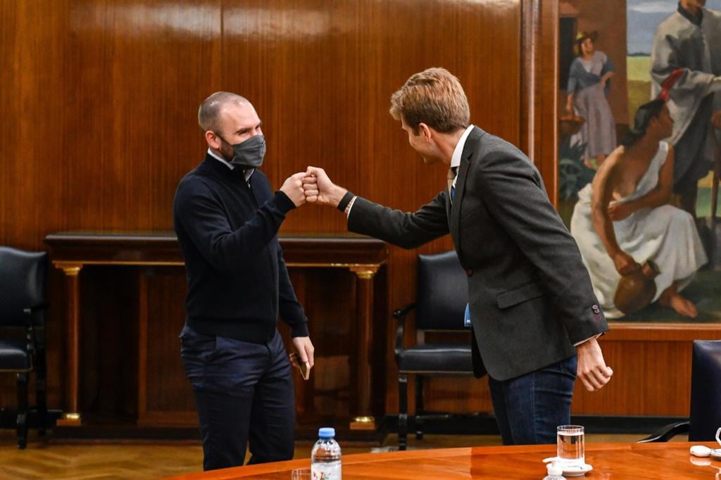 Guzmán y Pierpaolo Barbieri, ceo de Ualá. Reunión de agenda abierta en Economía.