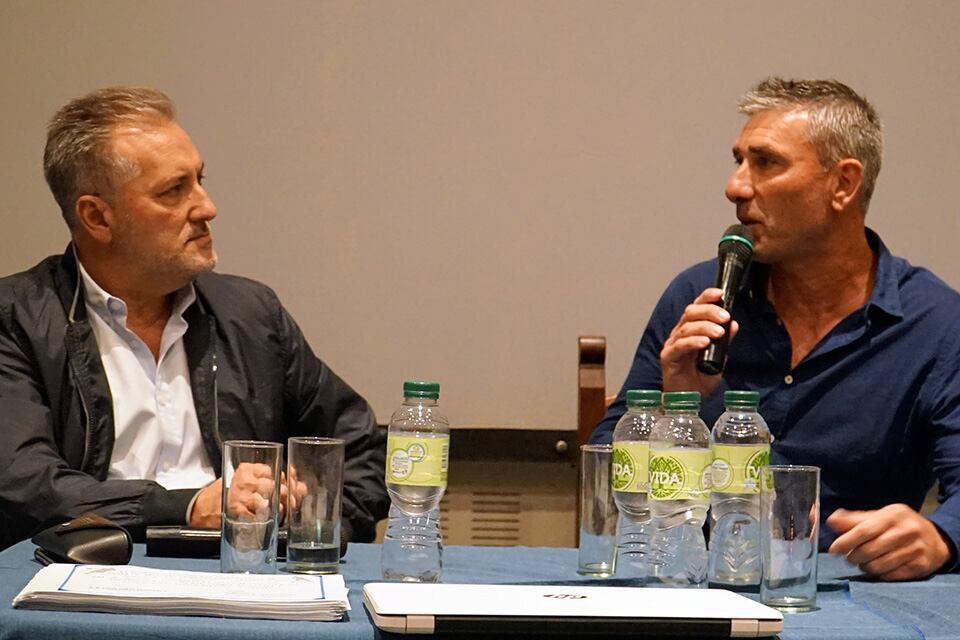 El senador Lewandowski y el ex arquero Abbondanzieri