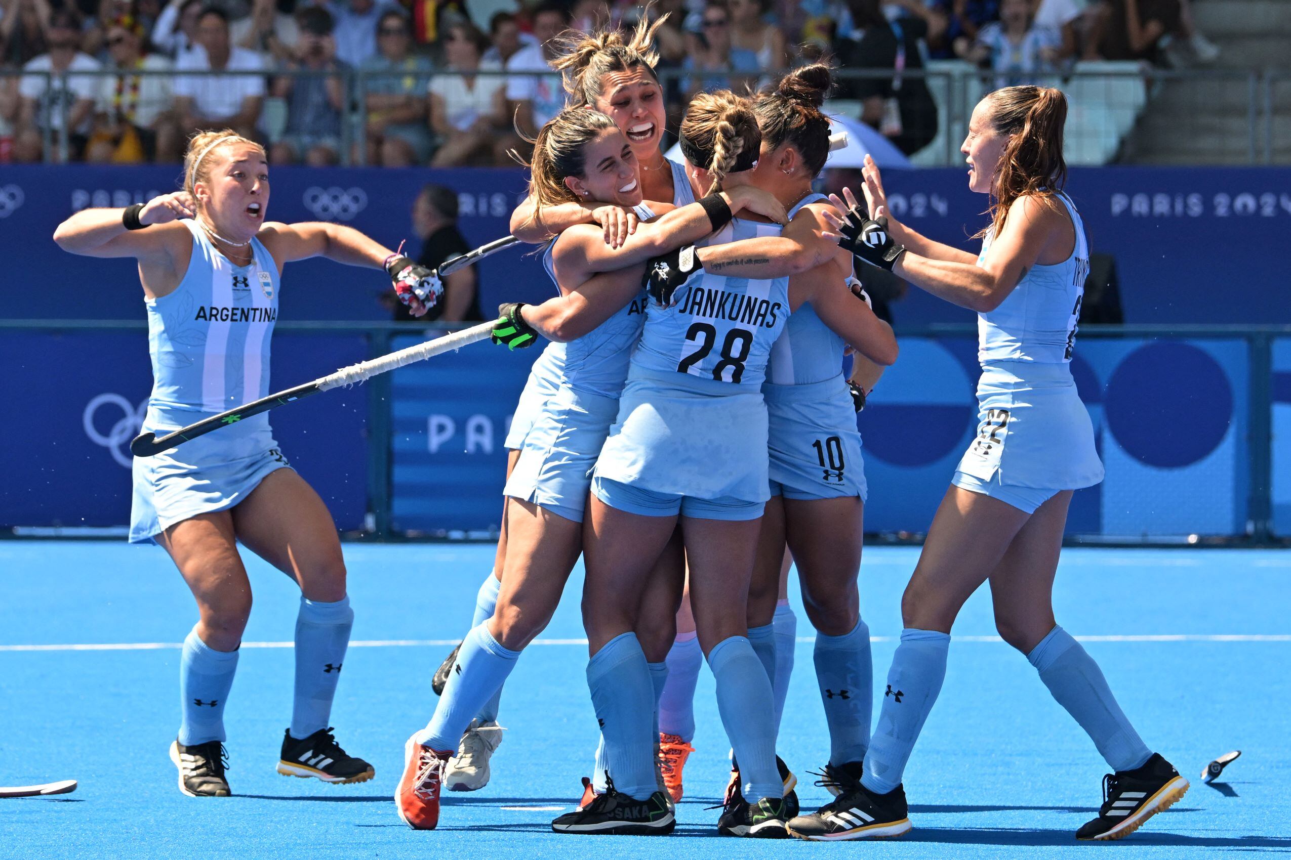 Las Leonas buscarán asegurar una medalla para la delegación argentina