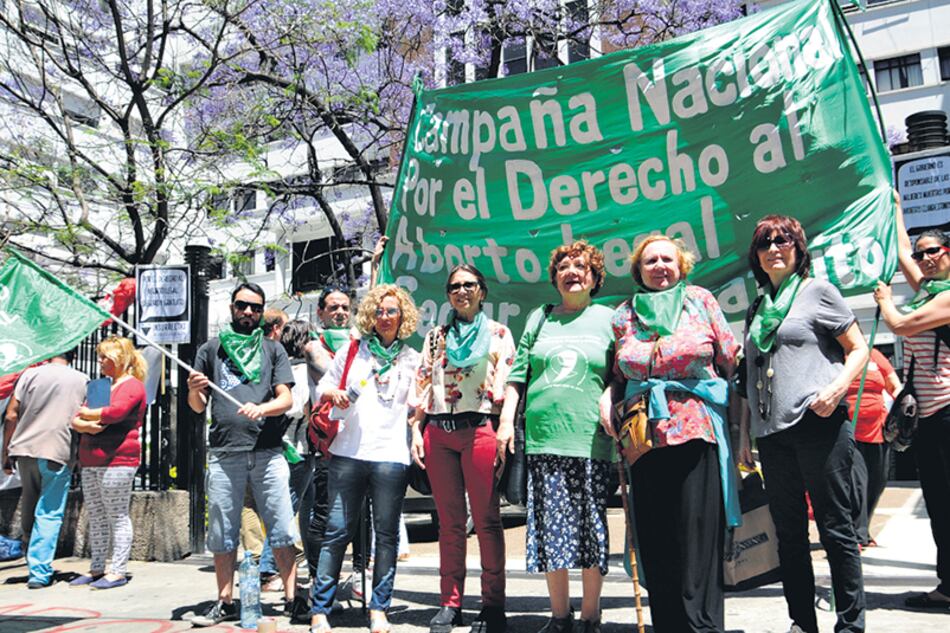 La Campaña Nacional por el Derecho al Aborto Legal, Seguro y Gratuito encabeza los reclamos.