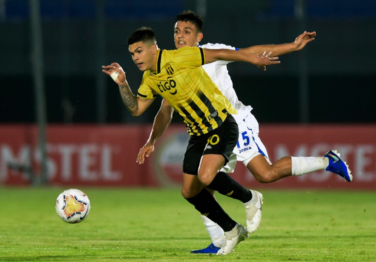 Guaraní superó ampliamente a Tigre en Paraguay.