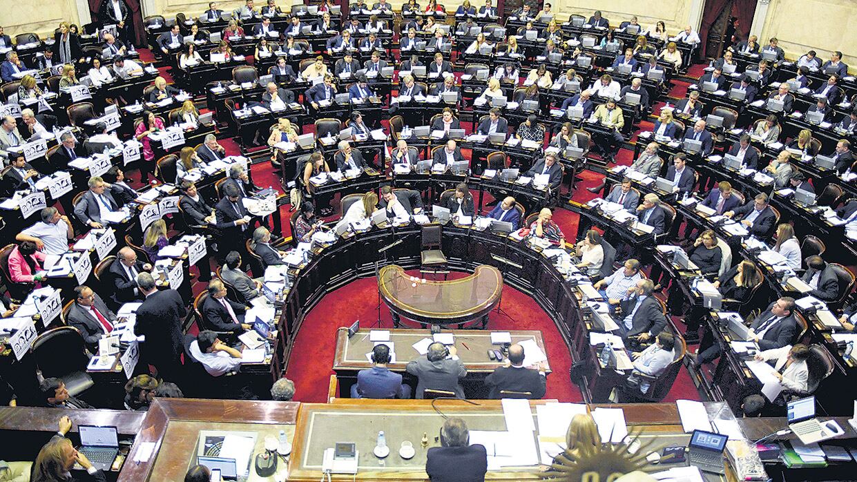 El escándalo en la Cámara de Diputados estalló en la madrugada.