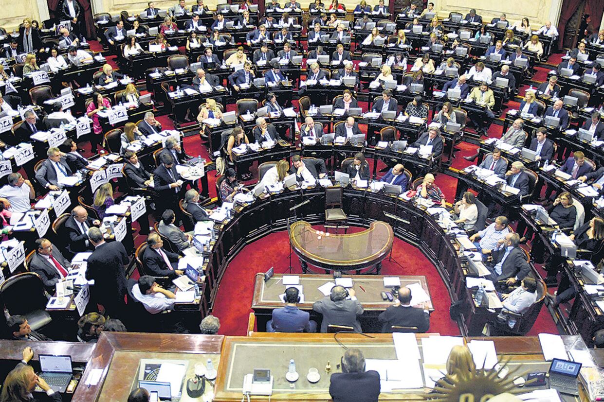 El escándalo en la Cámara de Diputados estalló en la madrugada.
