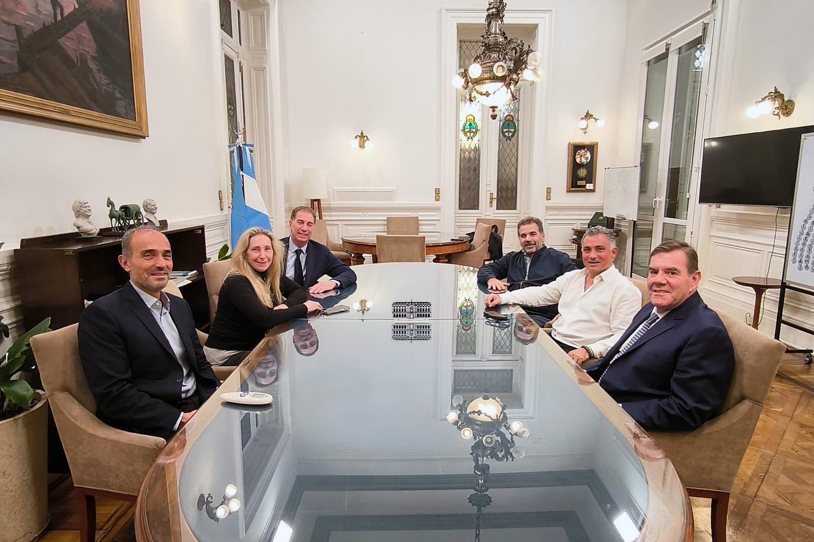 Karina Milei, Cristian Ritondo, Diego Santilli, Guillermo Montenegro, Sebastián Pareja y Lule Menem