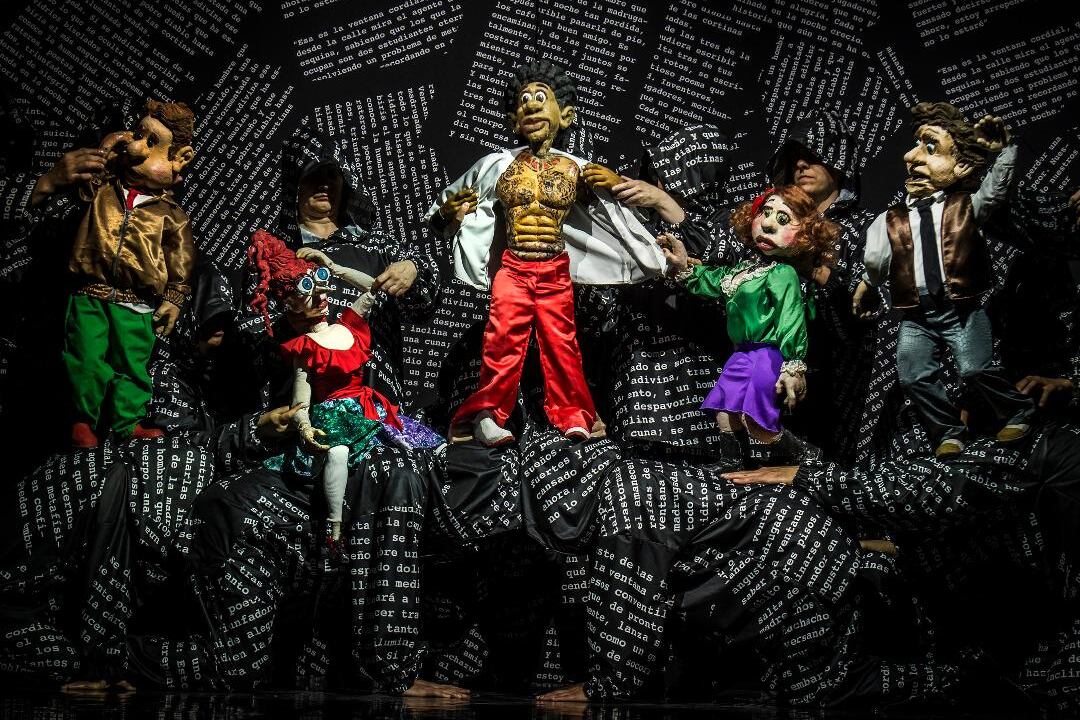 La isla desierta, interpretada por el Grupo de Titiriteros del Teatro San Martín.